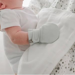 Set of 3 Goumikids baby mitts (bonus bandana bib)